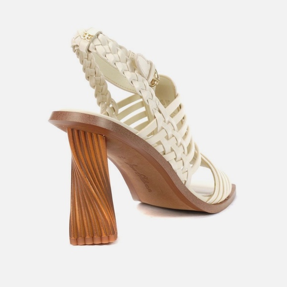 Shoes - Picture 2 of 7